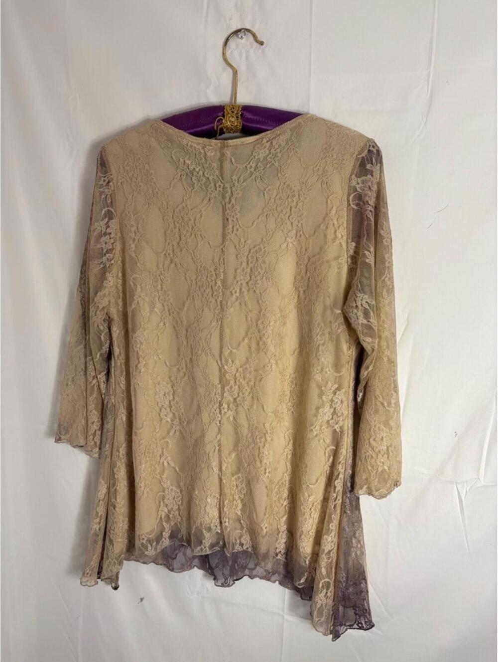 Whimsigoth Romantic Floral Lace V-Neck 3/4 Sleeve Shark-bite Hem Top Size L - Picture 12 of 15